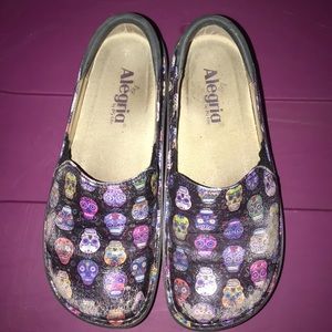 Alegría Sugar Skull Clogs